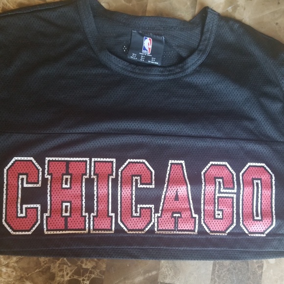 NBA Tops - CHICAGO BULLS CROPPED JERSEY Size: Small GUC